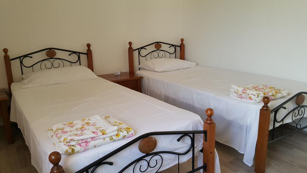 Dalia 5 Apartment Paphos Ngoại thất bức ảnh